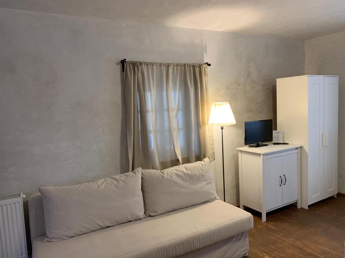 U Dr. Fausta Apartment Slavonice Luaran gambar