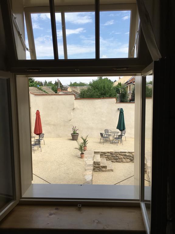 U Dr. Fausta Apartment Slavonice Luaran gambar